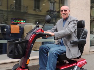 scooter per mobilita di anziani disabili ad alte prestazioni e con grande autonomia